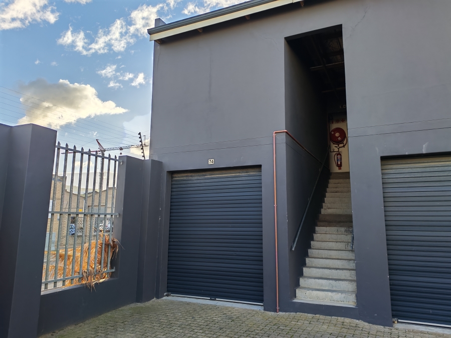 Commercial Property for Sale in Broadlands Western Cape